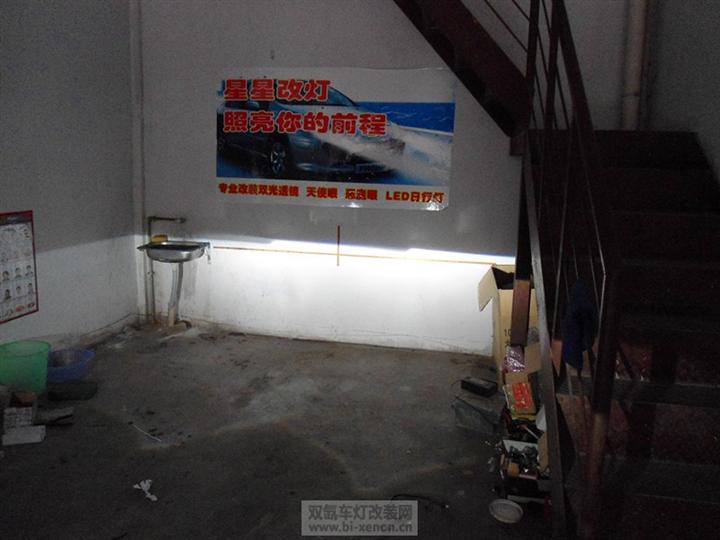 猎豹飞腾：襄阳改装天使眼LED泪眼
