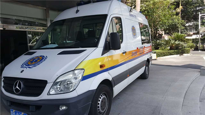 广州市安捷医疗救护车出租深圳市东莞市香港特区救护车出租 