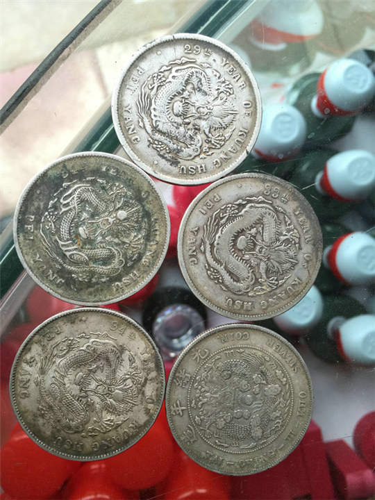 云南银元回收 