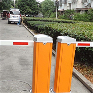 道路车辆刷卡识别道闸
