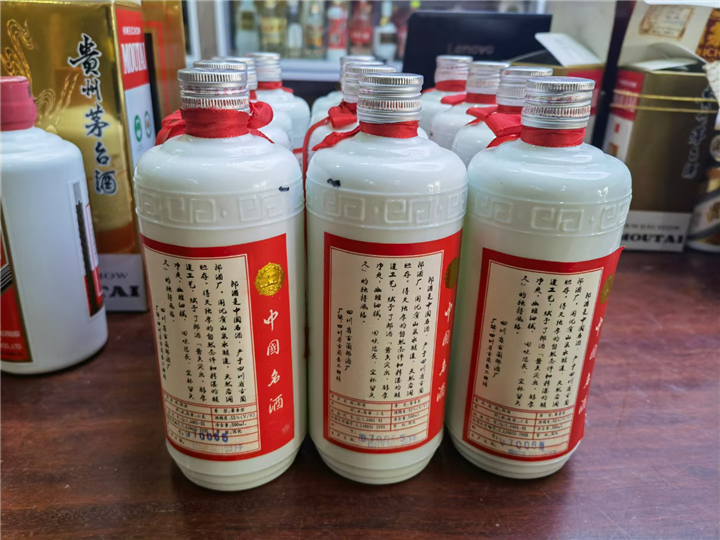 天津回收名烟名酒 诚信高效