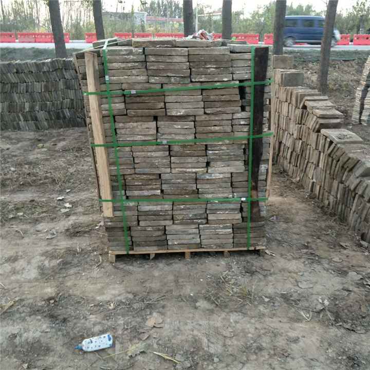 常年出售老青瓦老八砖等 