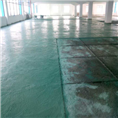 水磨石正在施工中/广西密封固化地坪 
