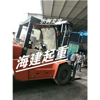 江海设备吊装
