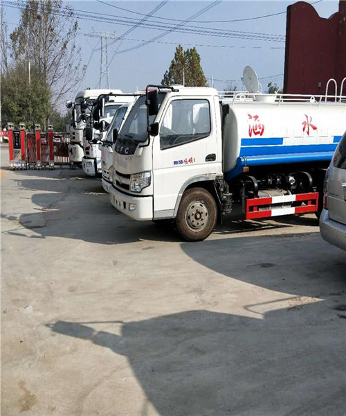 重庆洒水车工地降尘