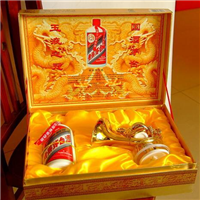 云南腾冲烟酒回收 