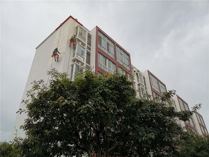 外墙翻新