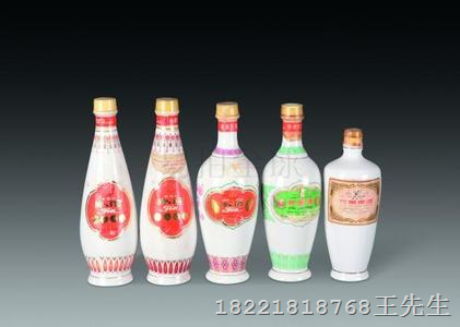 上海陈年老酒回收，老茅台酒回收，老汾酒回收 