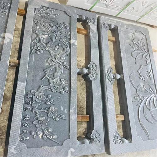 雕刻红旗台