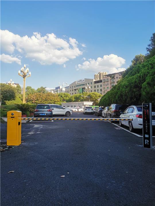 成都停车场道闸